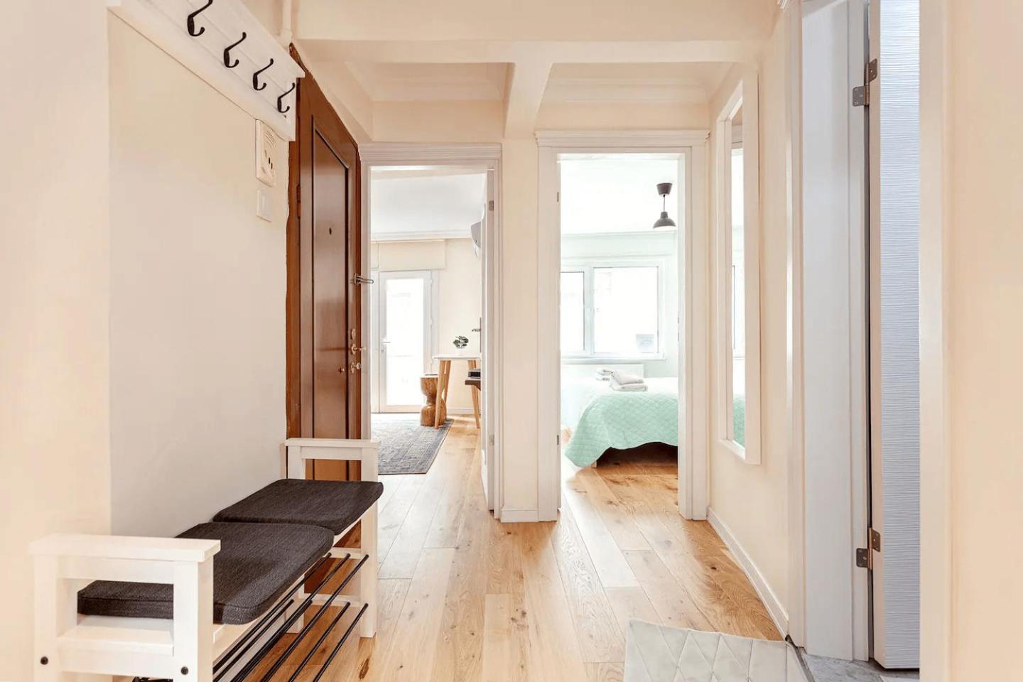 Cozy 2-bedroom Apartment *